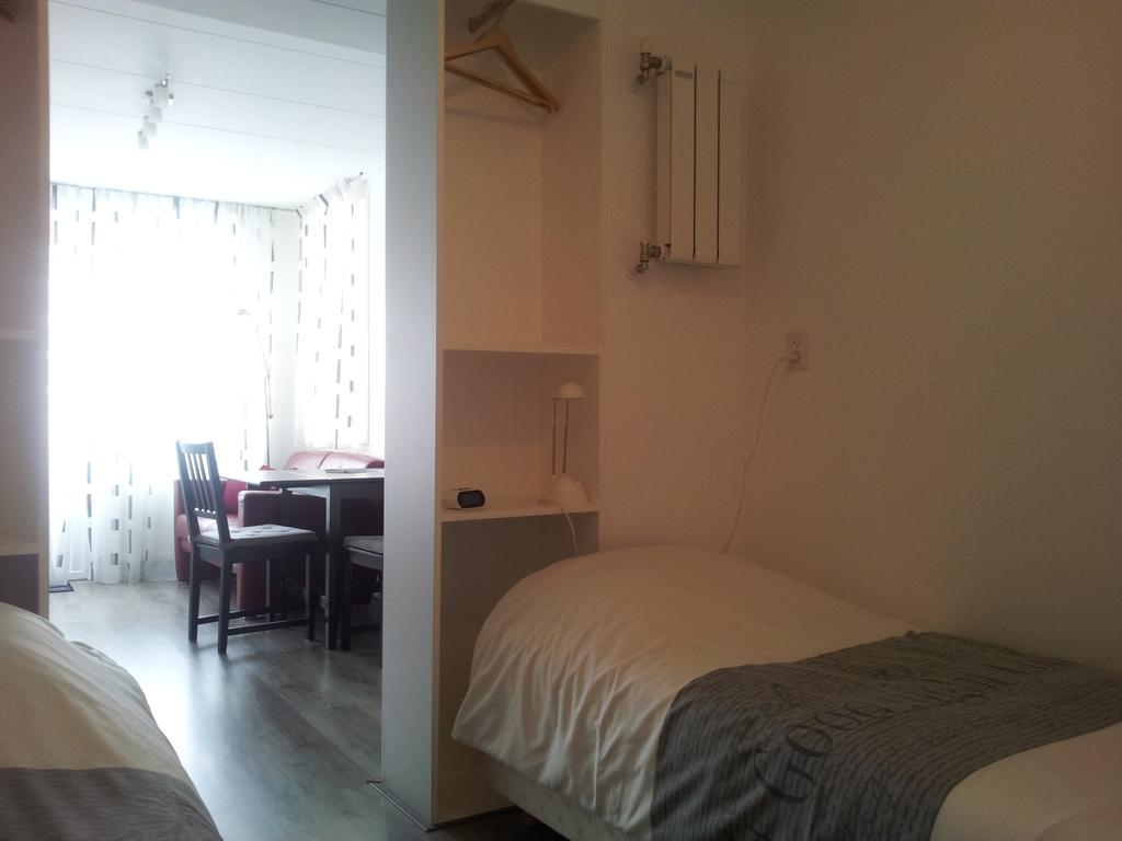 Homestay Bij Aelita Den Burg Kamer foto