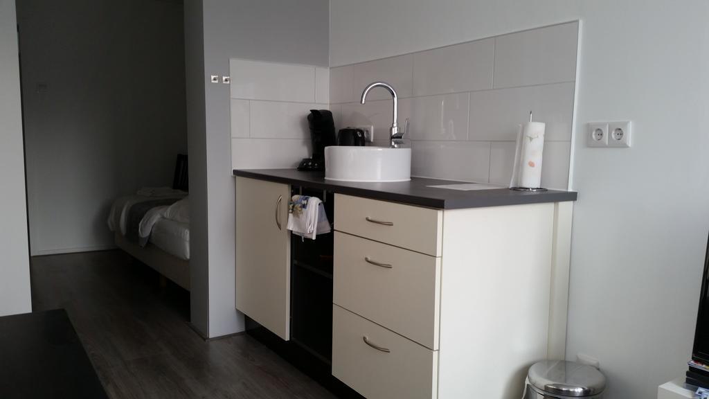 Homestay Bij Aelita Den Burg Kamer foto