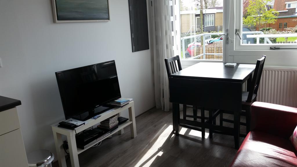 Homestay Bij Aelita Den Burg Buitenkant foto