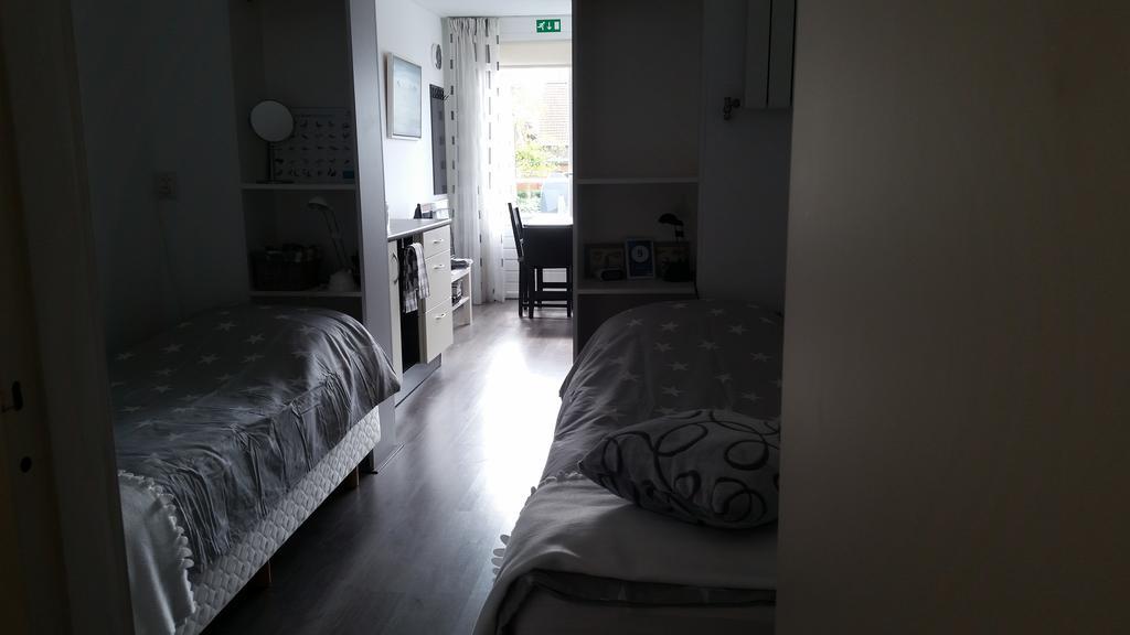 Homestay Bij Aelita Den Burg Buitenkant foto